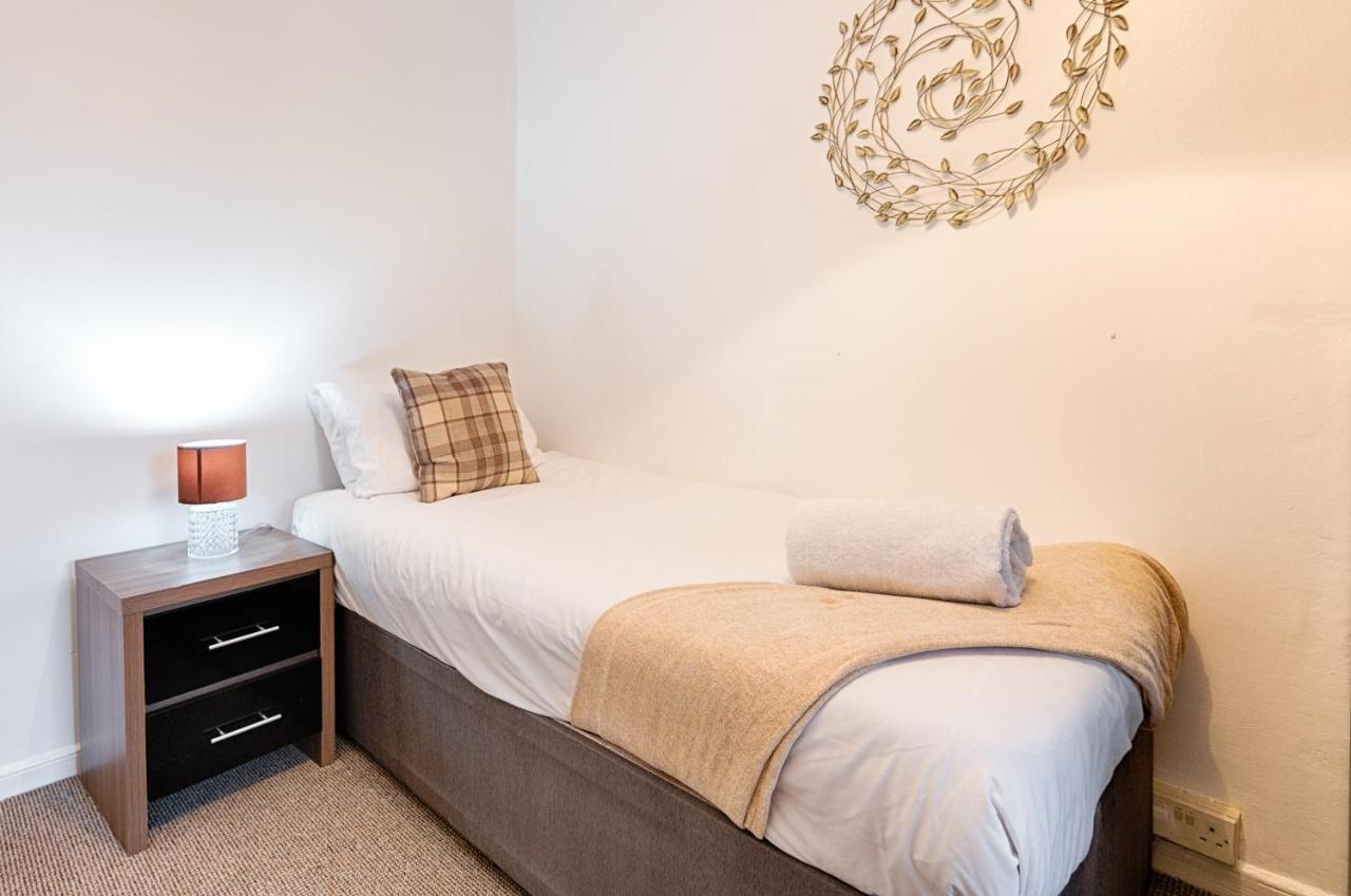 Parking, Tv In Every Bedroom! Swansea Buitenkant foto