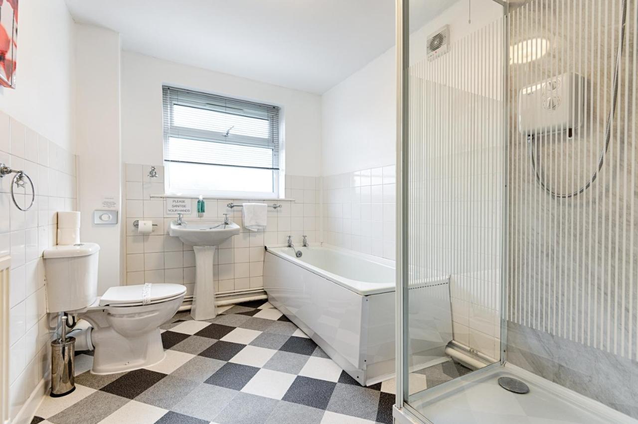 Parking, Tv In Every Bedroom! Swansea Buitenkant foto